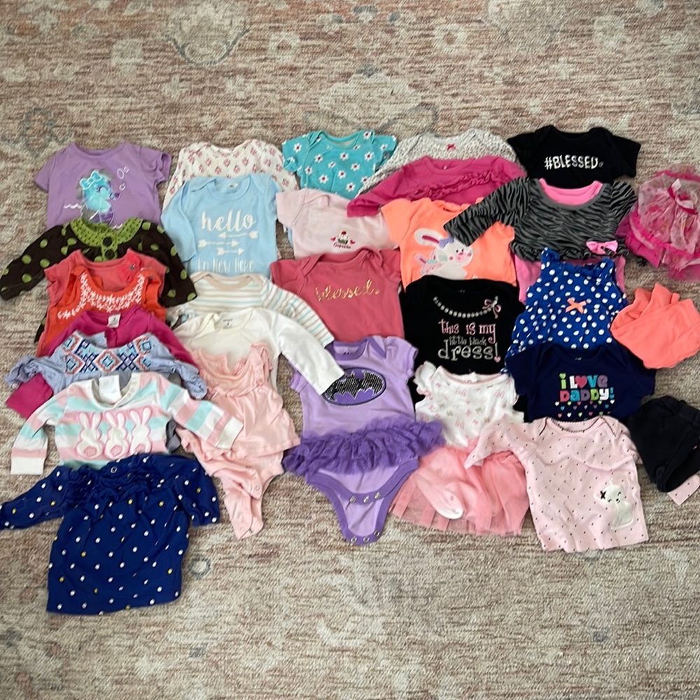 SOLD-Baby girl bundle 0-3 months